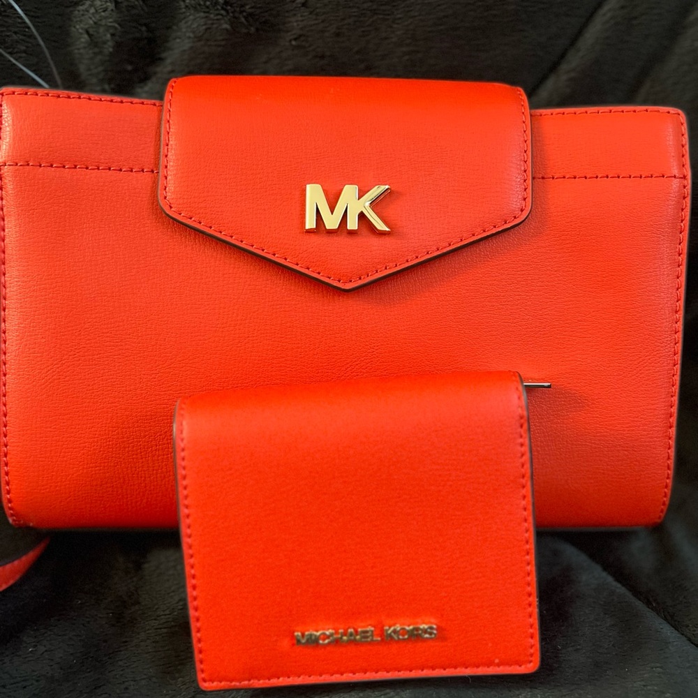 Orange crossbody w/wallet